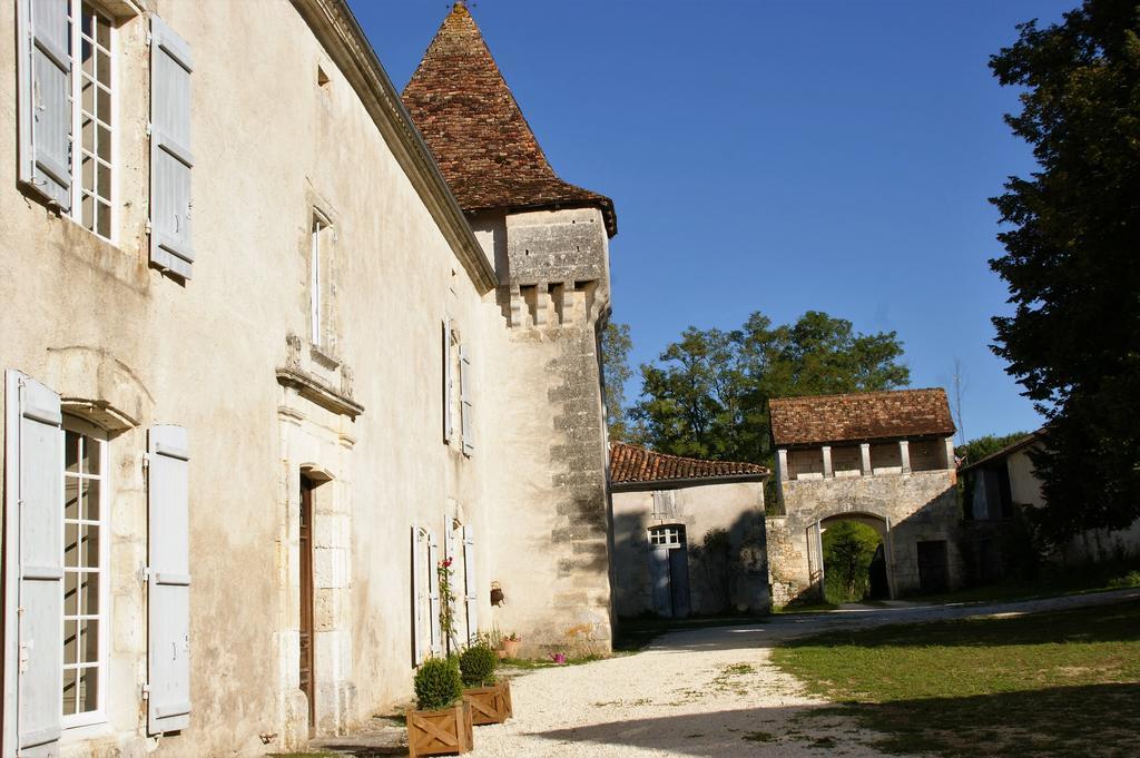 Chateau De La Combe Puyrenier Exterior photo